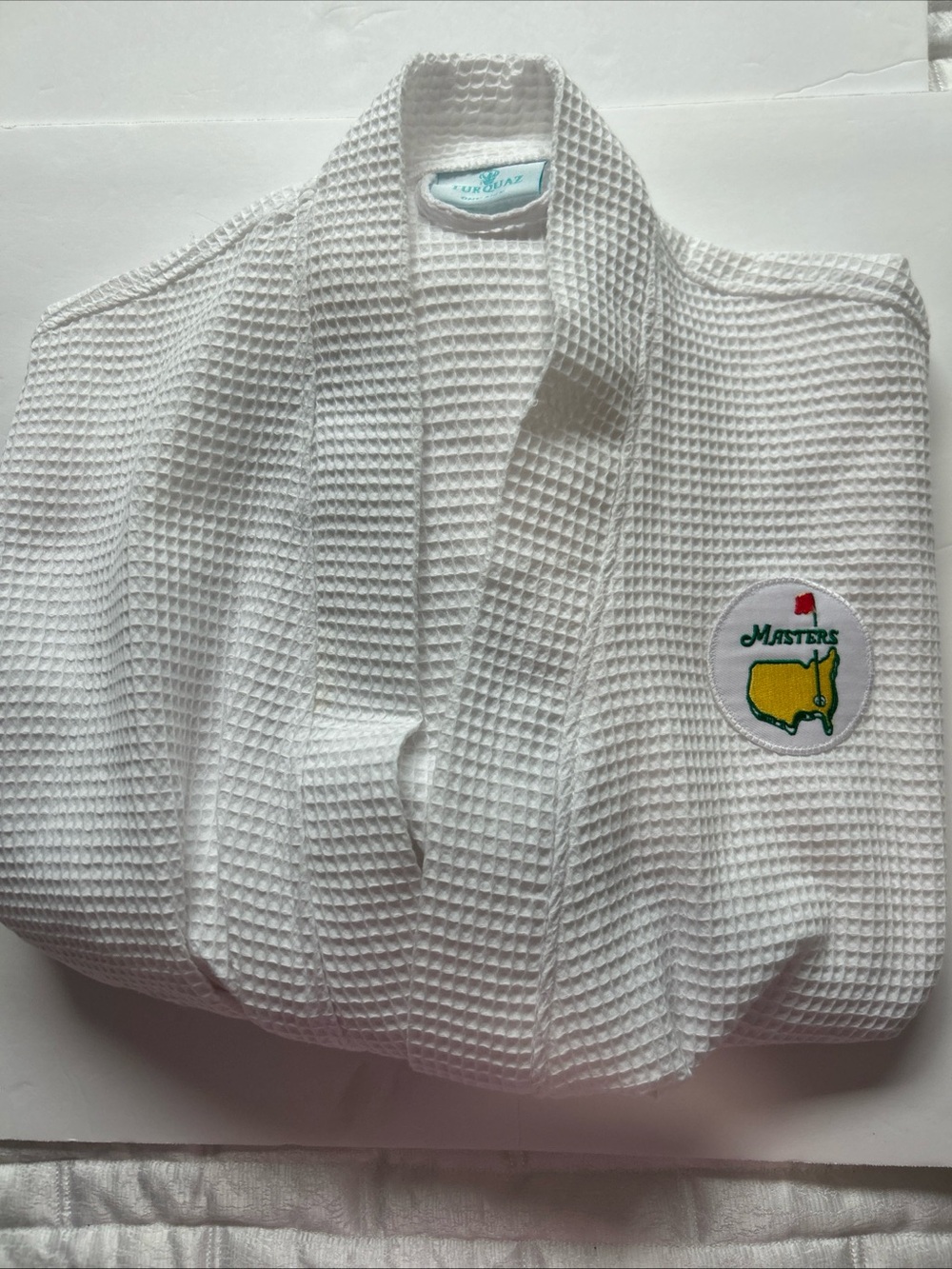 Augusta National Masters White Waffle Weave Spa Robe with Embroidered Patch - Picture 14 of 14